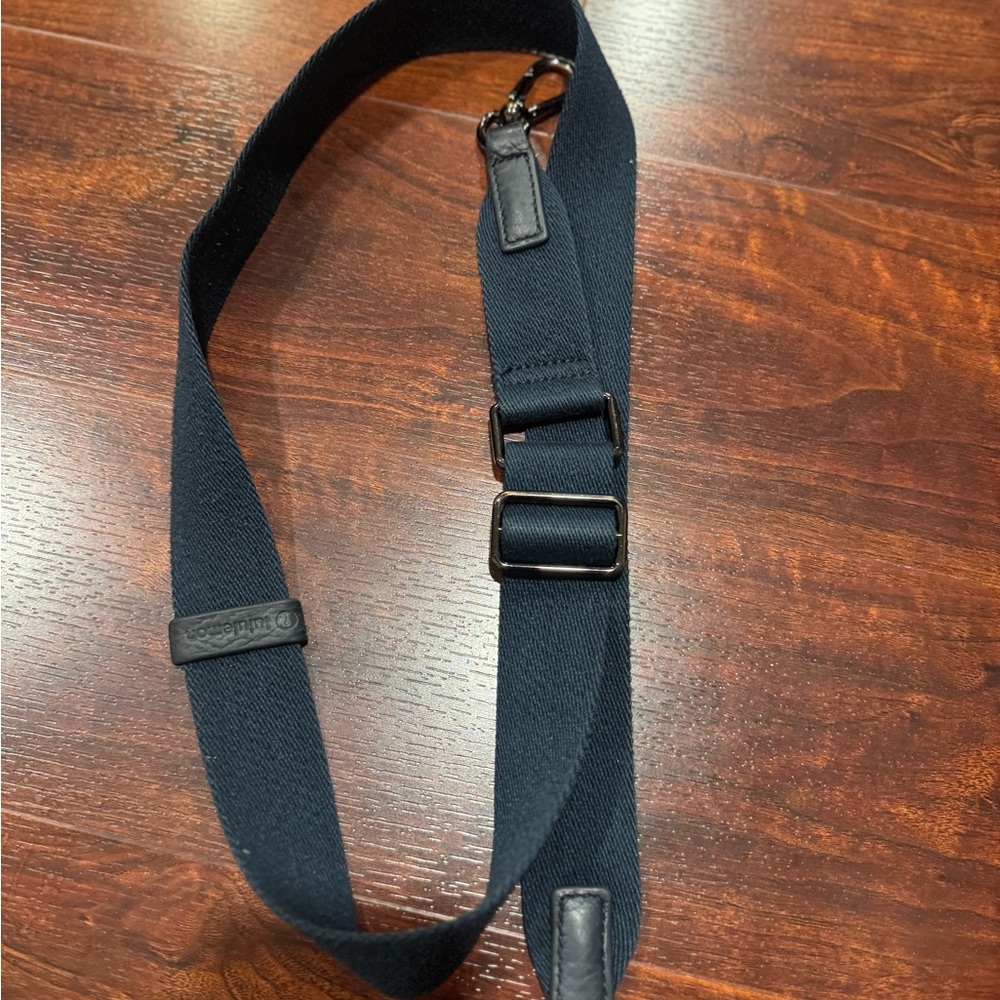 crossbody strap Lululemon Oxford Blue
